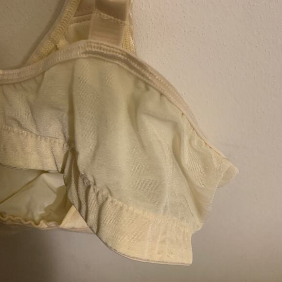 Breezies Sz 40C Wild Rose Seamless Wirefree Support Bra Womens Champagne A260367 - Picture 9 of 15